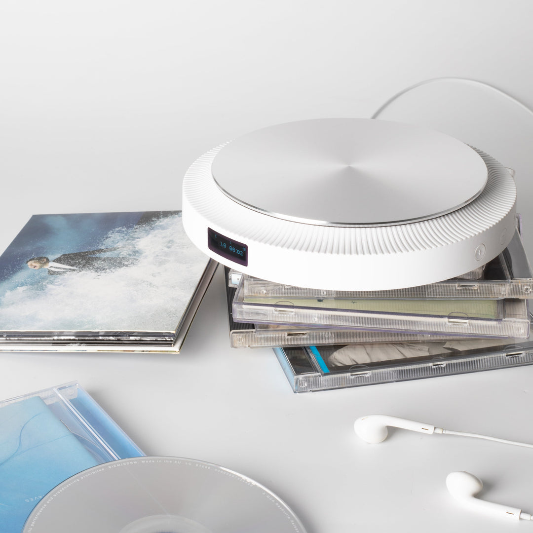 TRETTITRE T-CP8 ホワイト CDプレーヤー | ポータブルBluetooth | 数々の受賞歴を誇るデザイン